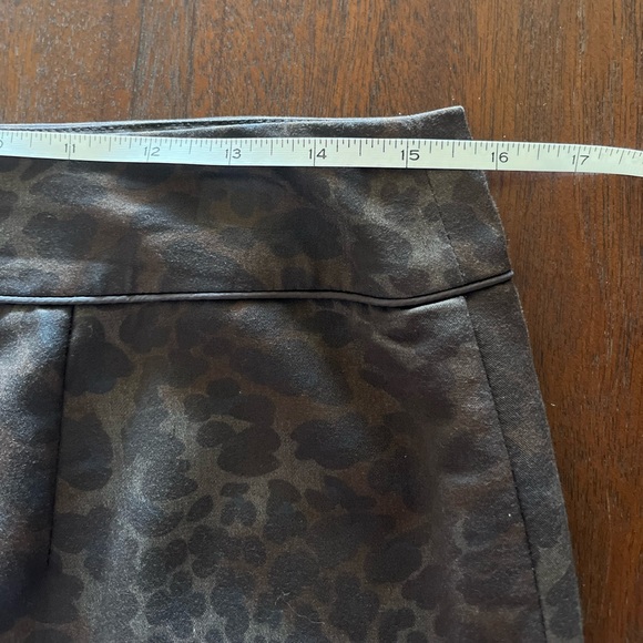 Martha B browns blue animal print skirt - Picture 4 of 7